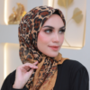 Luissa Tatapan Leopard Luxe Tassel Segi Empat 100cm