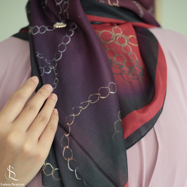 Luissa Chain Pure Comfort Hijab Segi Empat 120cm - Gambar 5